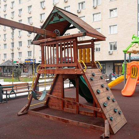 One Bedroom Apartment Next To Arbat In The Heart Of Almaty Exterior photo